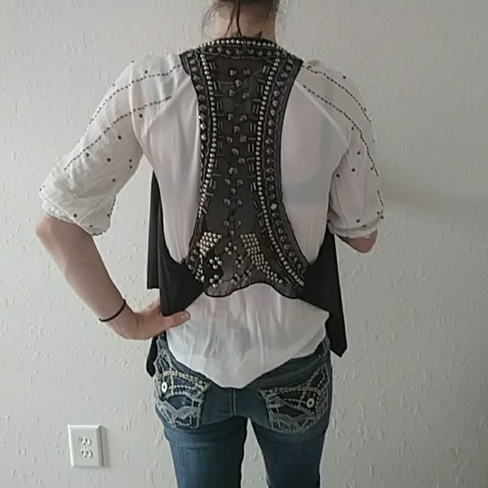 🎊Daytrip studded vest